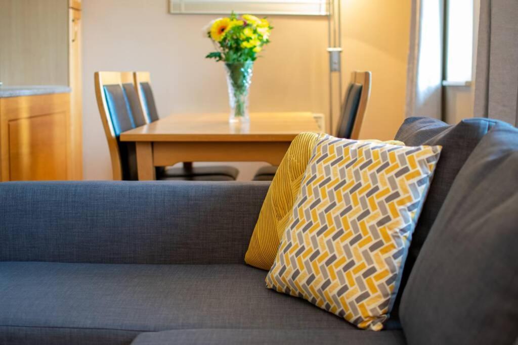 310 - The Carrowbeg At The Harbour Mills By Shortstays Westport Exterior photo