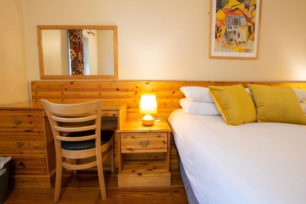 310 - The Carrowbeg At The Harbour Mills By Shortstays Westport Exterior photo